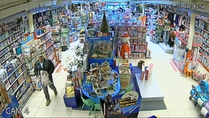 Wizerunek sprawcy kradzieży mienia